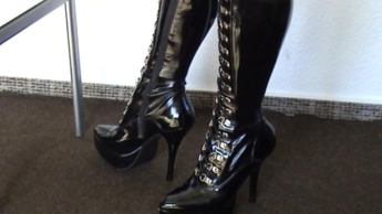 11cm Lackstiefel plus Plateau