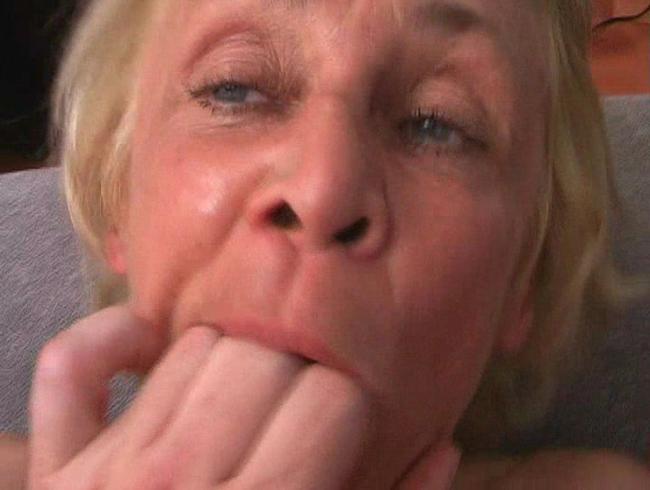 2 Reife Ladies reiten 2 Hengste!