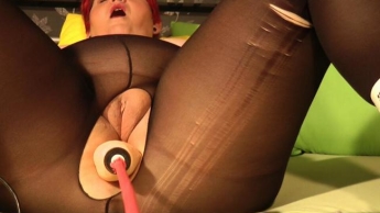 Besser die Fickmaschine als gar keinen Schwanz :