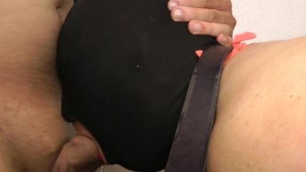 DeepThroat bis zum würgen