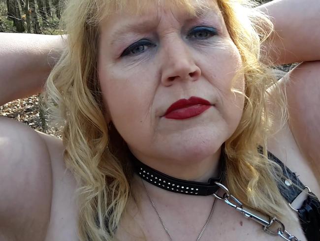 Devote Spiele am Bahngleis