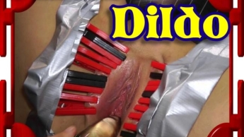 Geklammert und Fotze bearbeitet