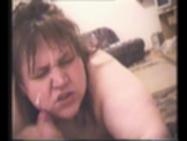 Gibs mir auf die Flittchenfresse