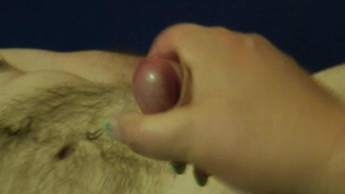 Handjob Cumshot beim Sklaven