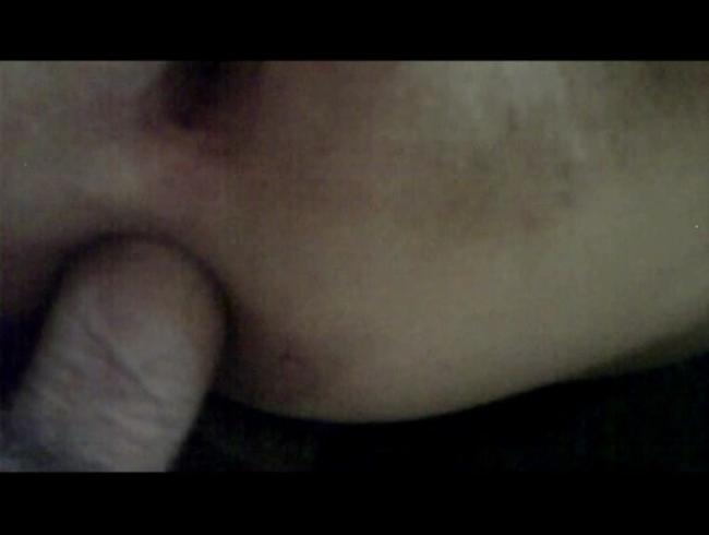 Heftig im Arsch gerammelt und reingespritzt