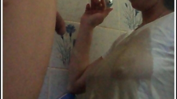 Jungschwanz pisst meine Nippel Hart;)