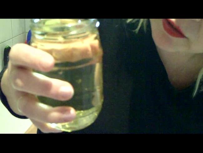 Natursekt für User abgefüllt