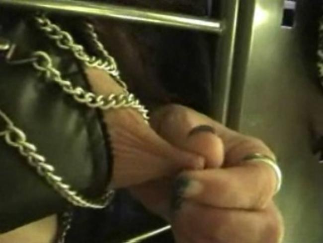 Reife Stute:“Meine langen Nippel sind geil auf Dich!“