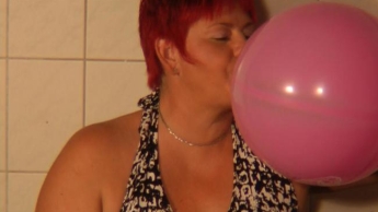 Rosa Ballon bis zum……