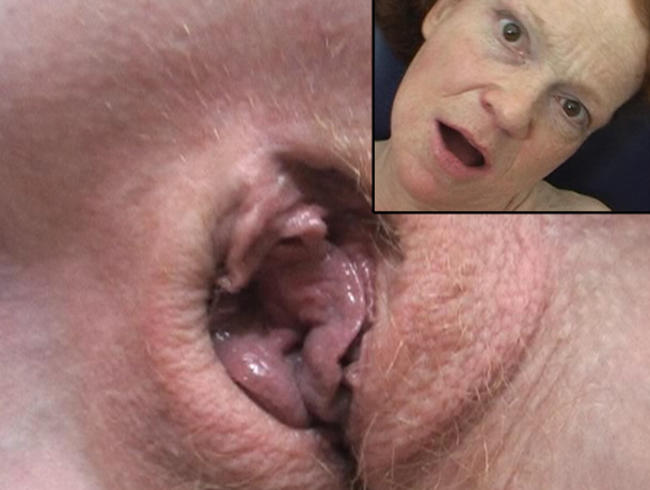 Rote Rosi: Hier muß Dein Schwanz rein, Junge!