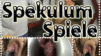 SPEKULUM in die FOTZE