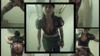 Schwester Gina läßt nen MegePiss ;)