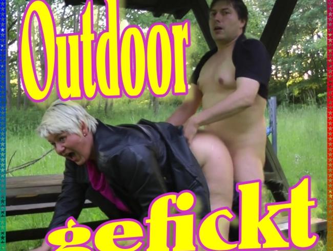 Sex auf dem Waldparkplatz