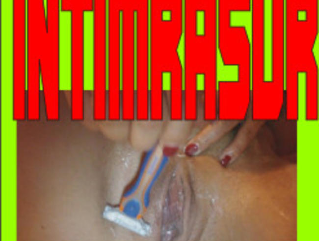 Shaving Pussy on Pool