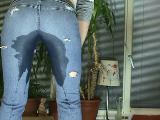 die gelöcherte jeans
