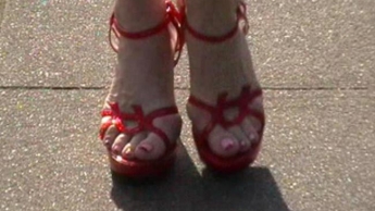 einwenig spazieren gehen in sexy heels