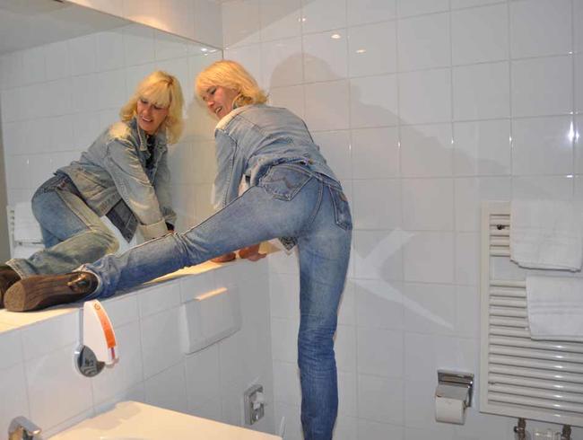 making off von aufgeregt in jeans einpissen2