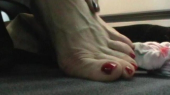 mein fuss braucht eine massage