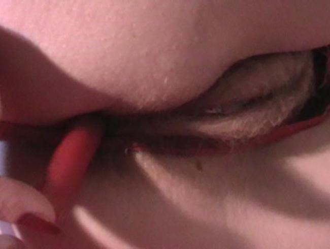 meine fußsohlen und meine geilen löcher