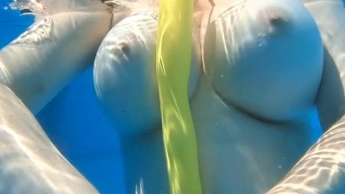 naked Balloony Girl in the Pool 2