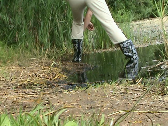 pfützen springen…..