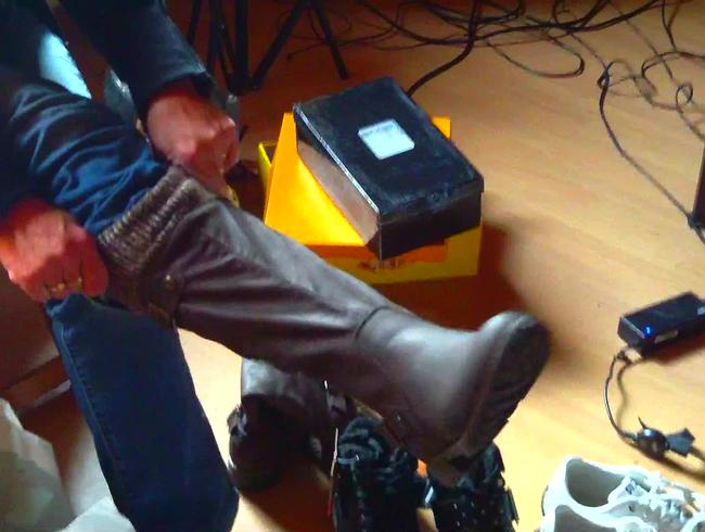 schuhe auspacken…..handy-cam
