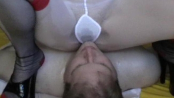 usersklave das maul vollpissen das 1.mal