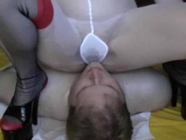 usersklave das maul vollpissen das 1.mal