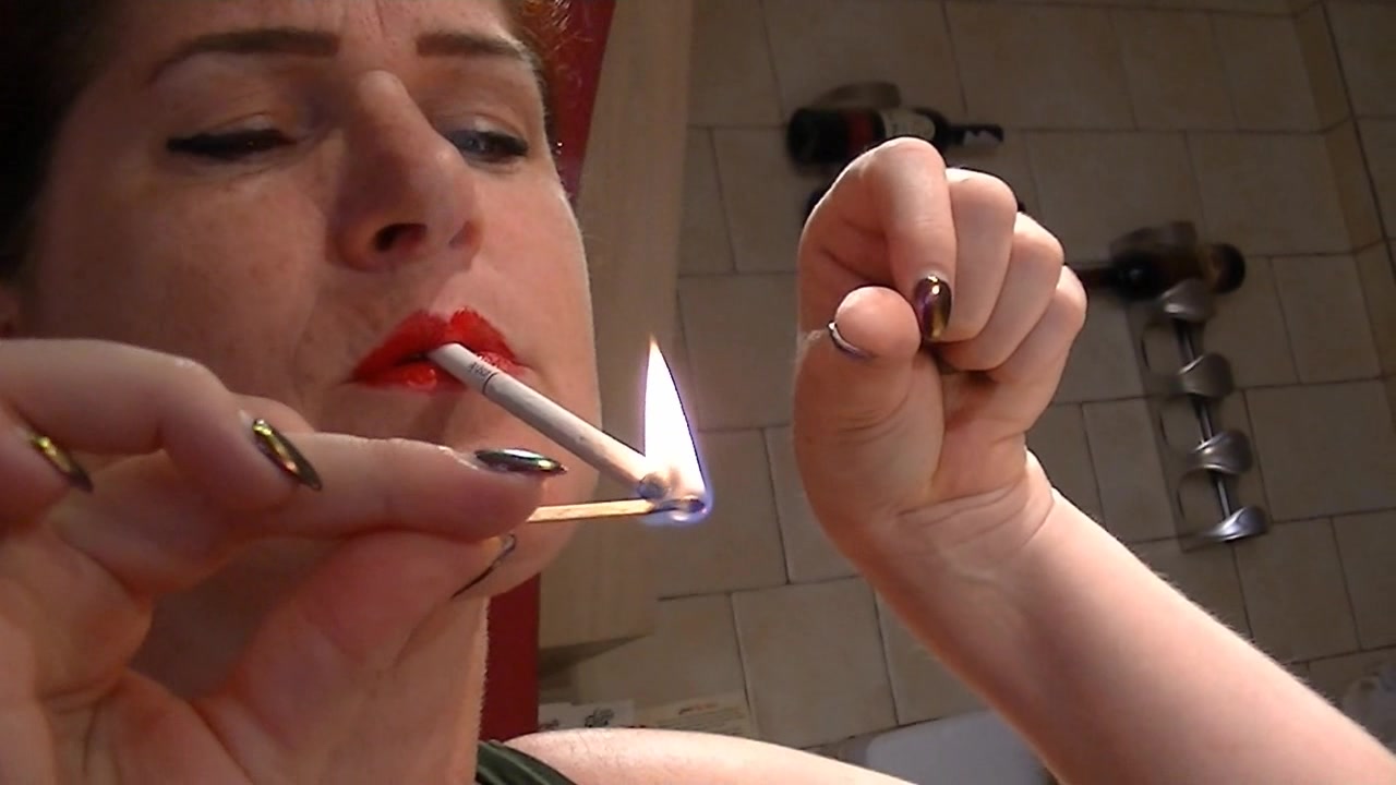 Fetish Rauchen  eine geile Schlampe