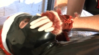 Fetish in den Händen der Latex Queen 2