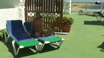 Public Sex-Quicky auf der FKK Terasse