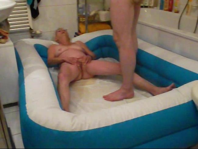 Auf die Mumu gepisst