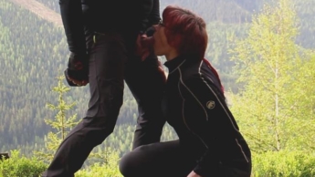 Kehlenfick in der Natur